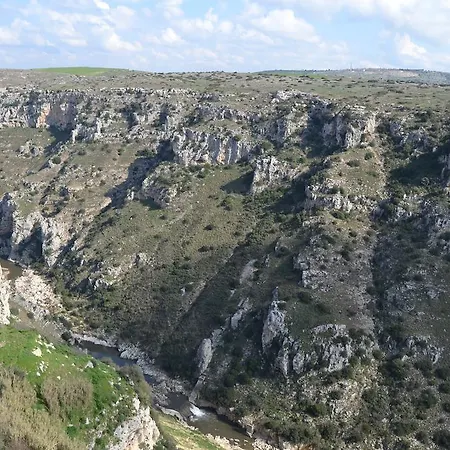 Graffiti Nocleg ze śniadaniem