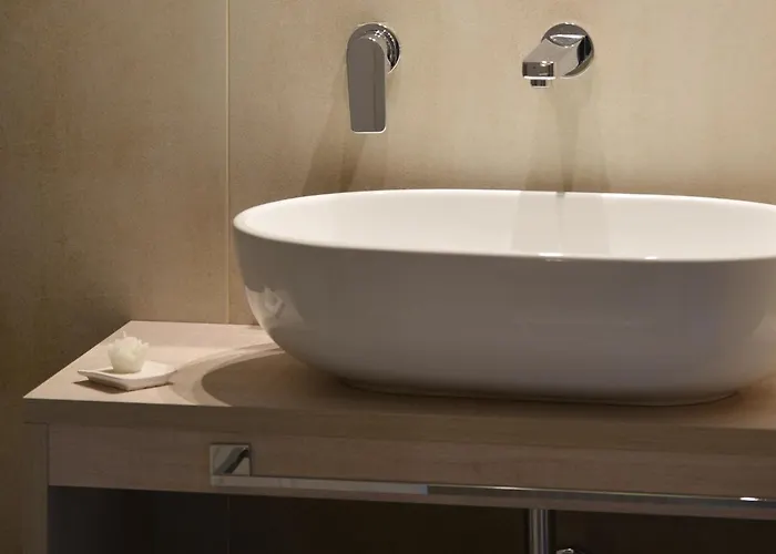 Bed & Breakfast Graffiti