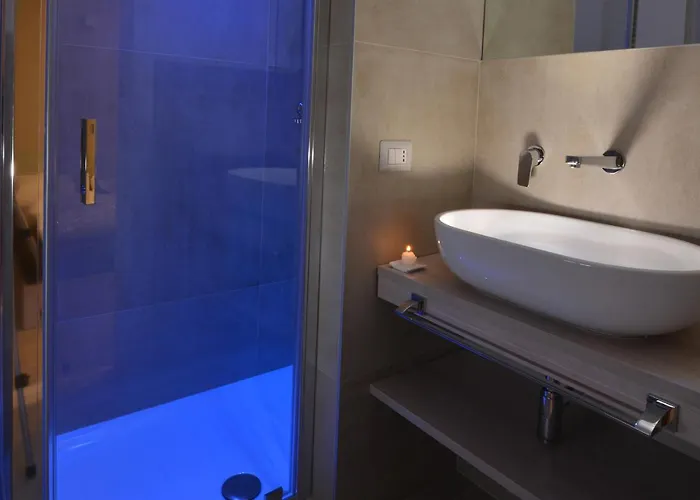 Bed & Breakfast Graffiti