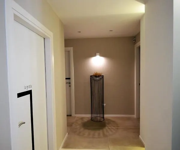 Graffiti Oda ve Kahvaltı 3*